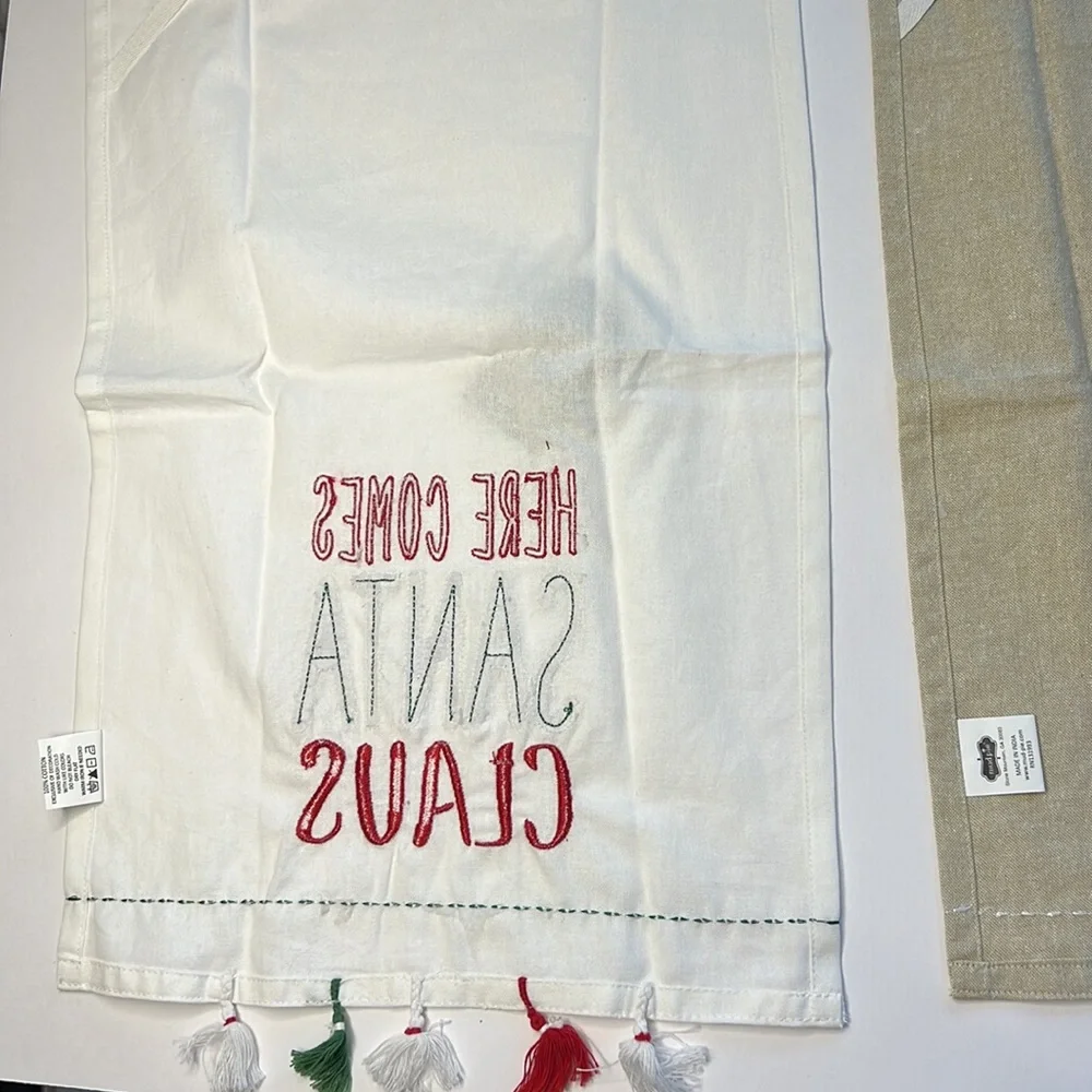 MUDPIE Tassel Towels SET of 2 Santa Merry Christmas Embroidery hostess gift‎ NEW